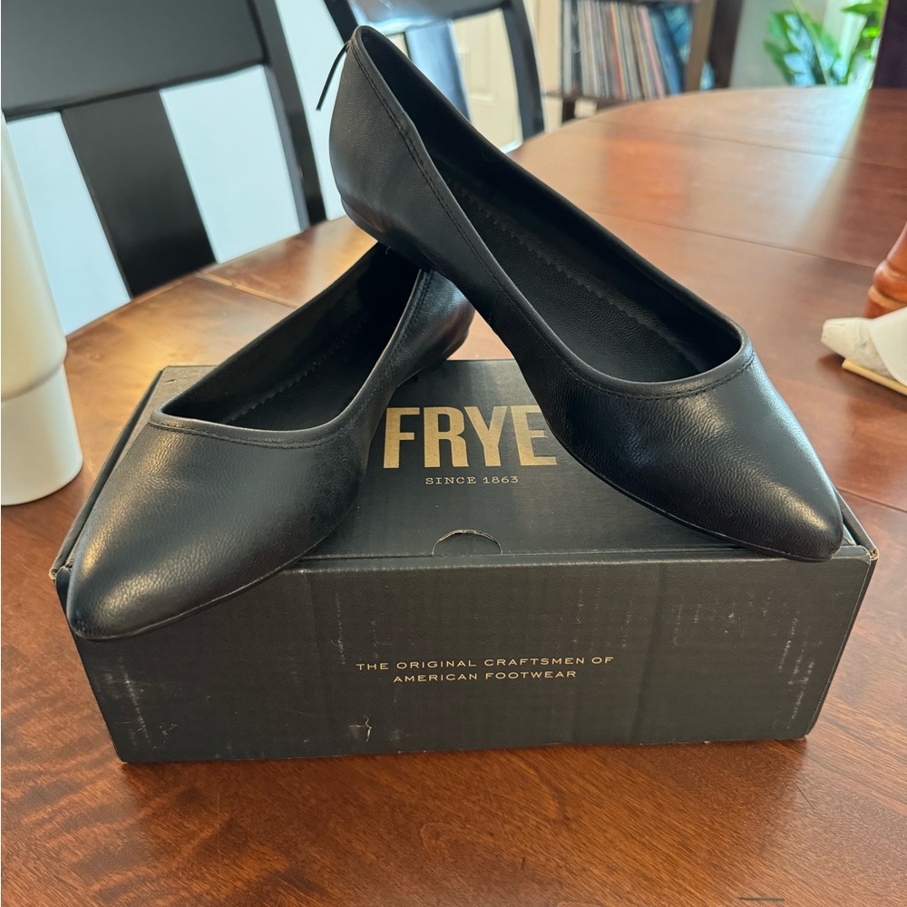 NIB Frye Regina Ballet Black Size 11M